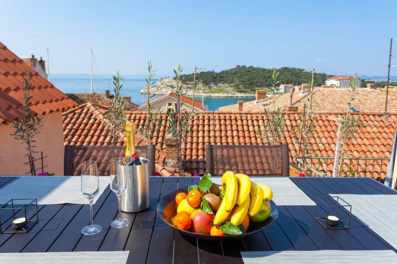 The Square Makarska, Lux App In The Heart Of The City Exterior foto