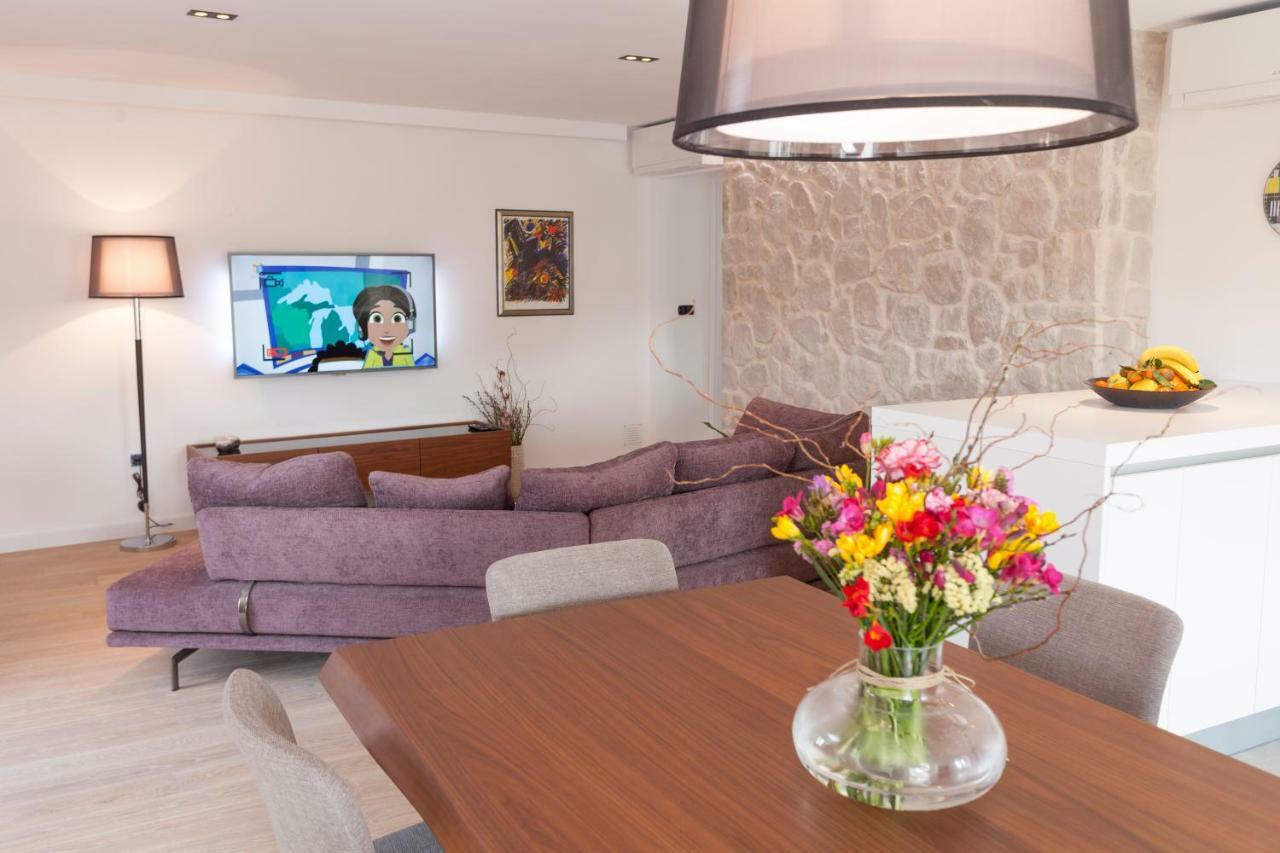 The Square Makarska, Lux App In The Heart Of The City Exterior foto